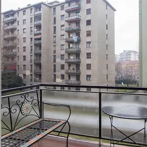 https://lust-studio-gulli.it-lombardy.com